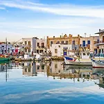 Appartement Superb Naxos Triple Semi-basement Private Balcony