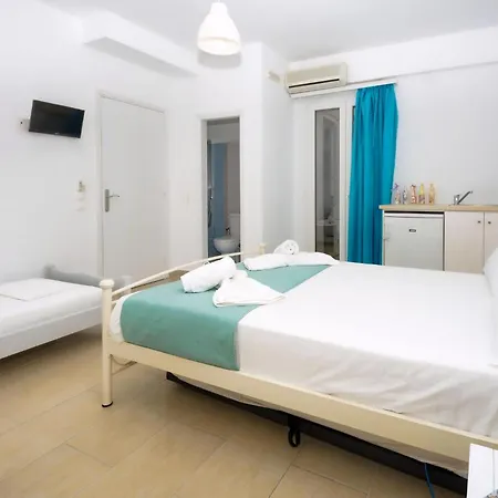 Διαμέρισμα Superb Naxos Triple Semi-basement Private Balcony Views Saint George