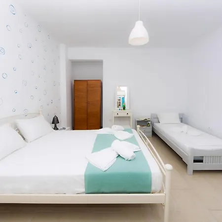 Superb Naxos Triple Semi-basement Private Balcony Views Saint George Διαμέρισμα *